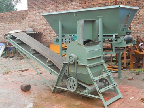 <b>CS400型輸送帶式粉煤機(jī)</b>
